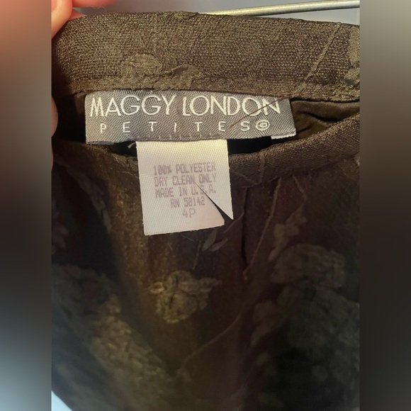 Vintage Maggy London Floral Two Piece Suit Skirt Size 4P - Picture 6 of 6